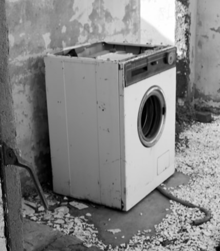 picture of old appliance ( washing machine )